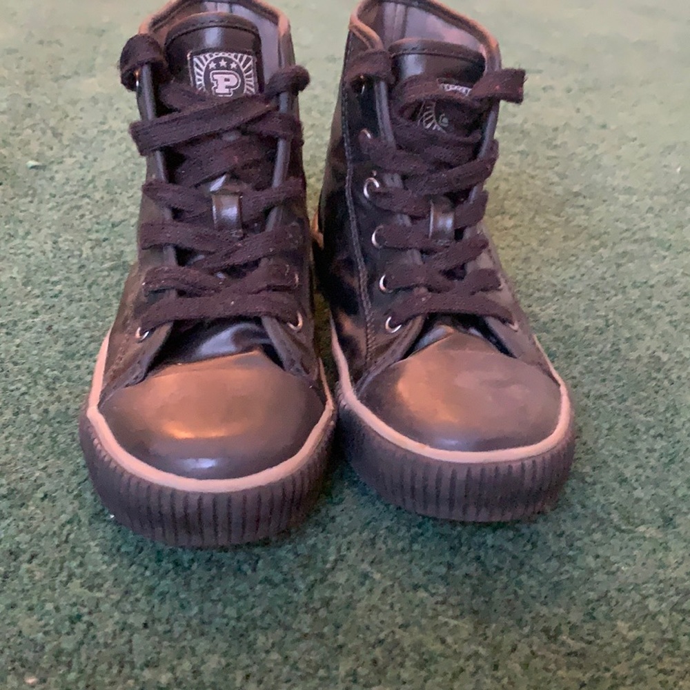 Children’s Place blk leather like boys high tops.